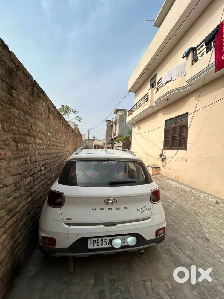 Hyundai Venue Diesel Manual 2021