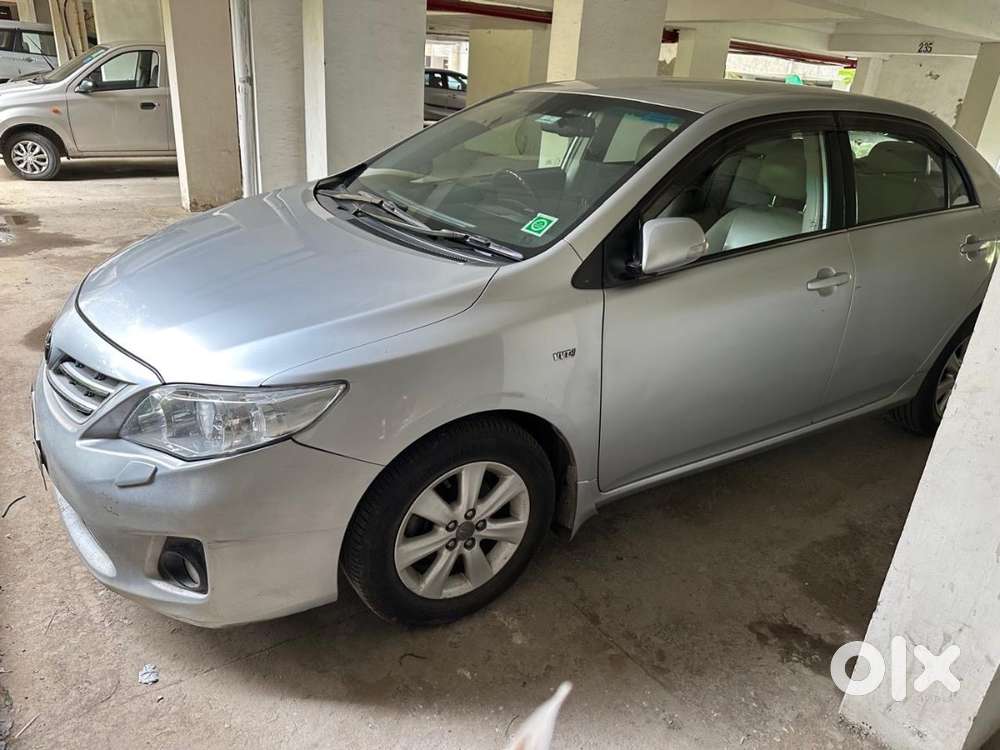 Toyota Corolla Altis 2012