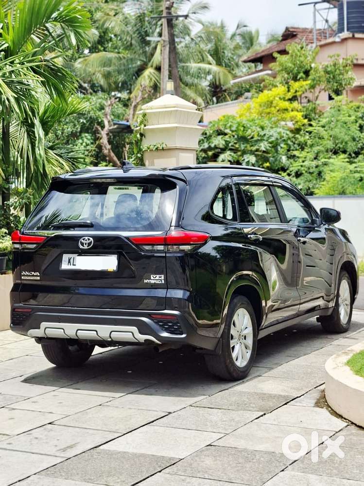 Toyota Innova Hycross 2.0 Vx (o) Hybrid 7 Str, 2024, Cng & Hybrids