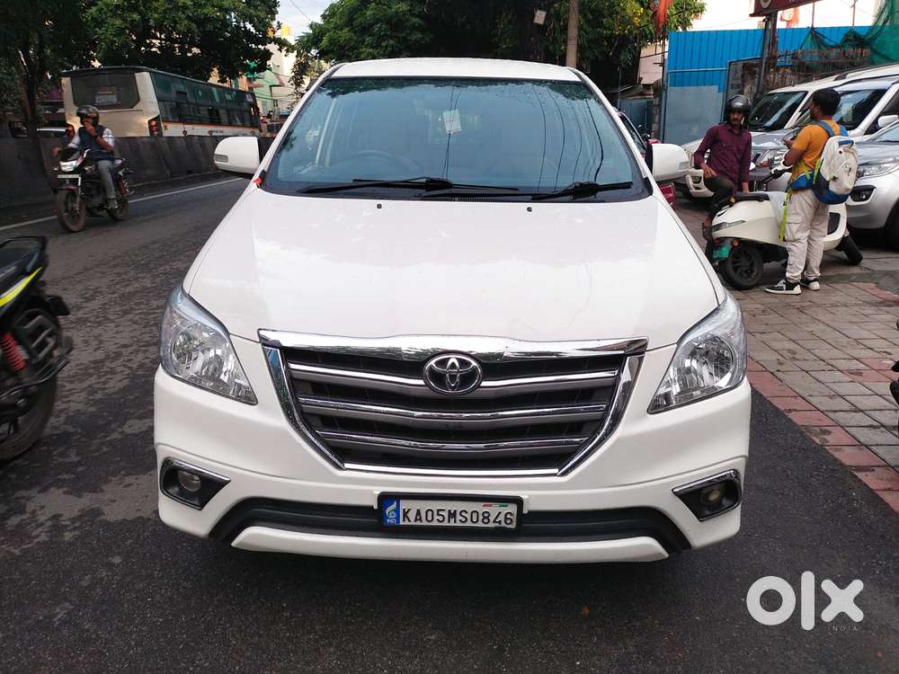Toyota Innova 2.5 Zx 7 Str Bs-iv, 2015, Diesel