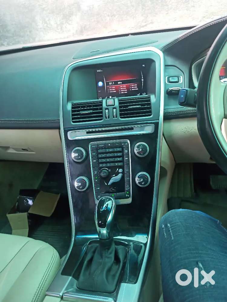 Volvo Xc60 2016 Diesel 75000 Km Driven