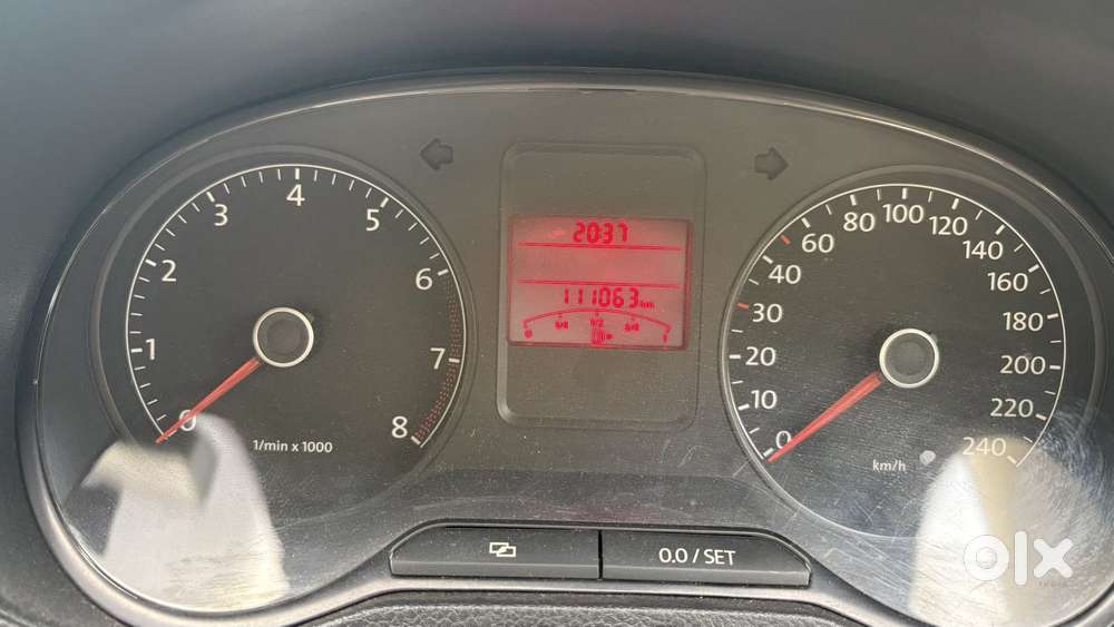 Volkswagen Polo Petrol Highline 1.2l, 2014, Petrol