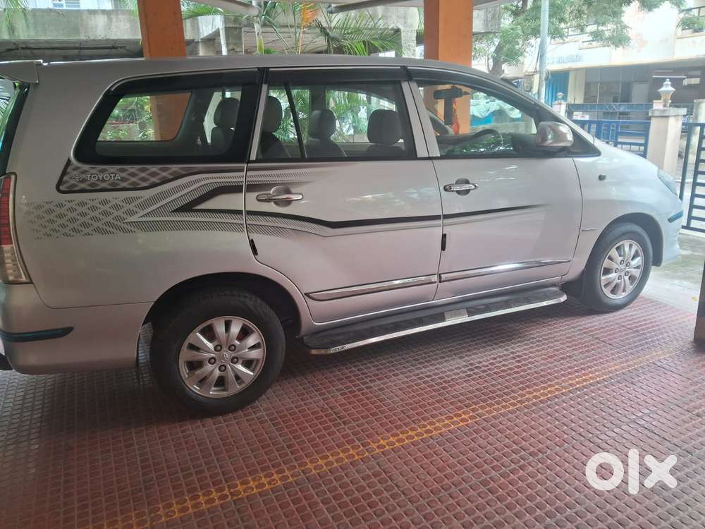 Toyota Innova 2.5 V Diesel 7-seater, 2010, Diesel