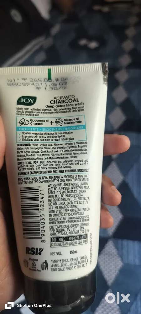 Joy Activated charcoal face wash