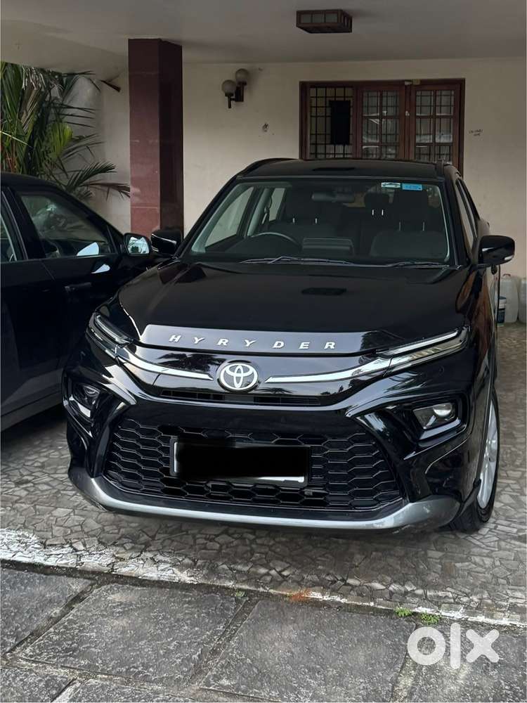 Toyota Urban Cruiser Hyryder 2025 Petrol Well Maintained