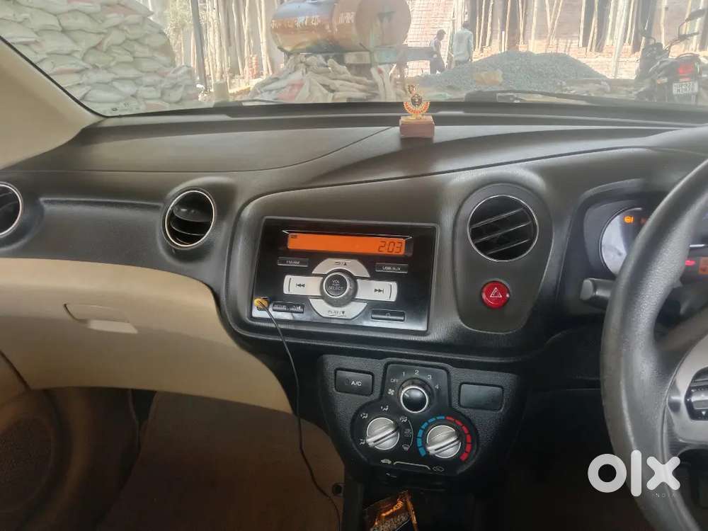 Honda Amaze 2015 Diesel Well Maintained