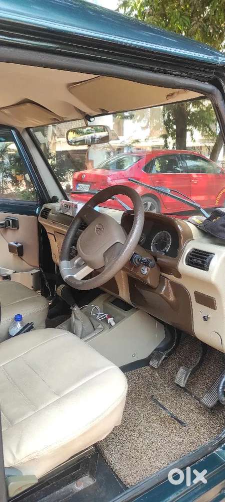 Mahindra Bolero 2008 - Dark Green