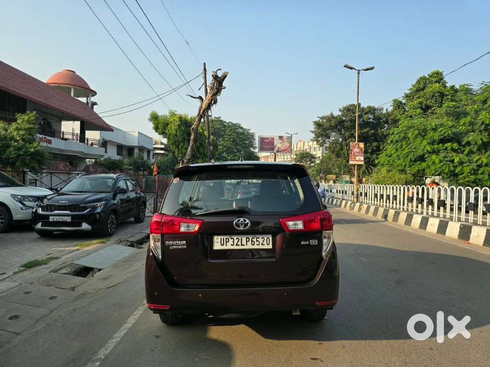 Toyota Innova Crysta 2.4 G Plus Mt 7 Str, 2020, Diesel