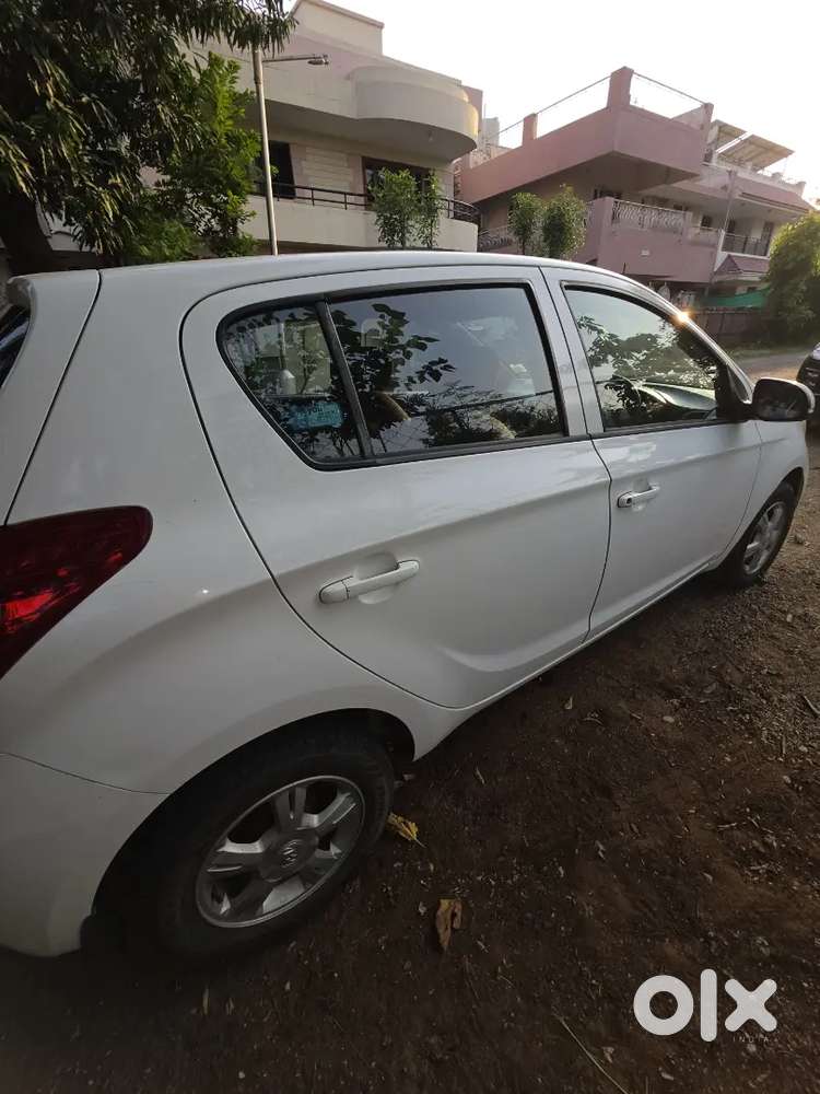 Hyundai I20 Sportz, Vip Gold Number,