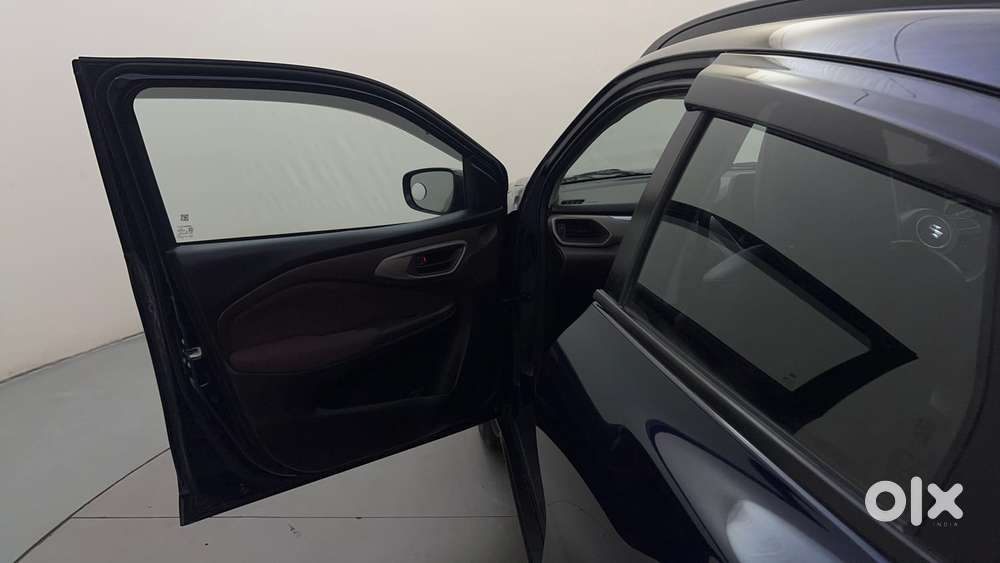 Maruti Suzuki Fronx Delta Plus 1.2l Mt, 2024, Petrol