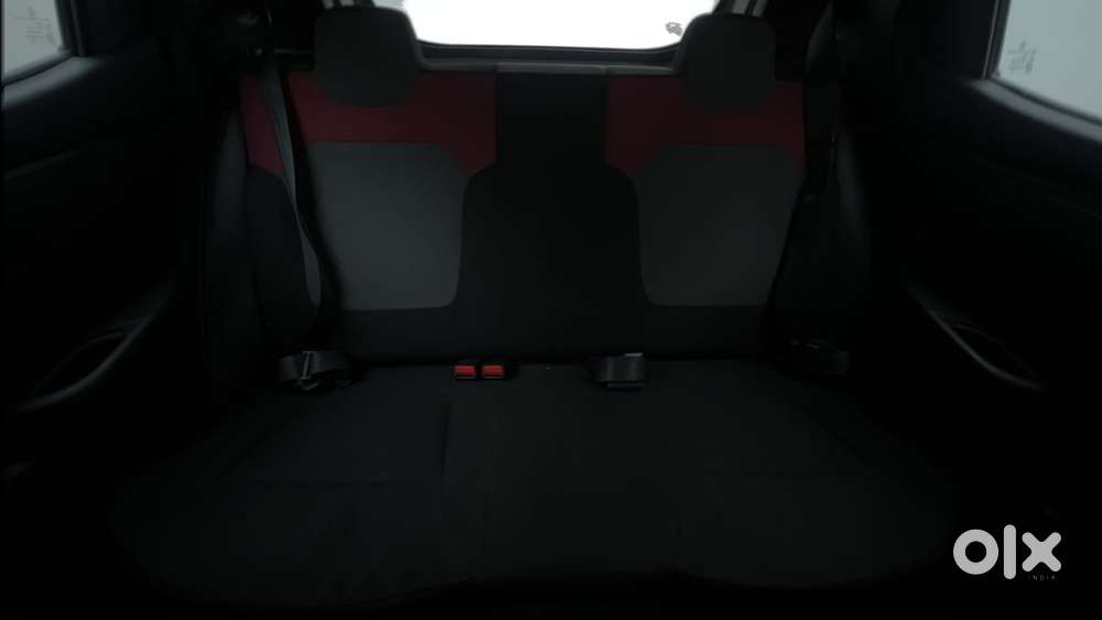 Renault Kwid 2019-ongoing 1.0 Rxt (o), 2018, Petrol