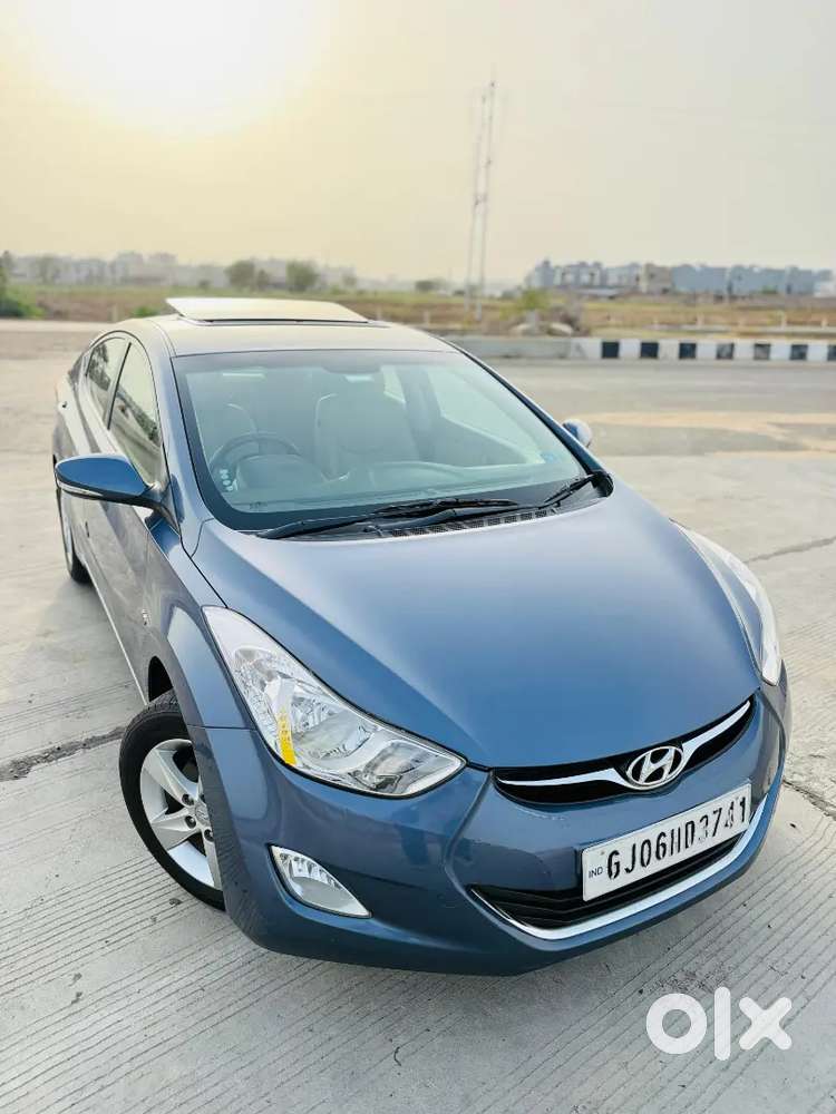 Hyundai New Elantra 2014 Petrol Well Maintained