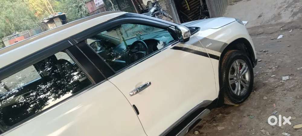 Maruti Suzuki Brezza Diesel 2017 By