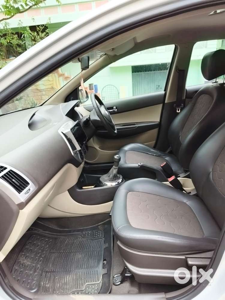Hyundai I20 Era 1.2 Bs-iv, 2012, Petrol