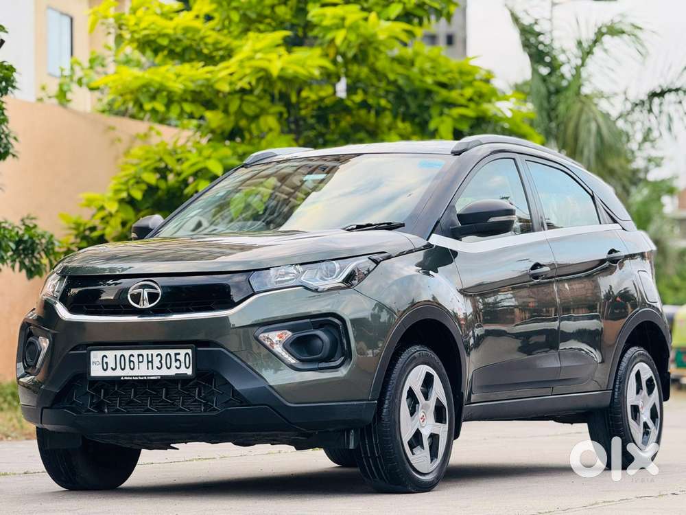 Tata Nexon, 2022, Petrol