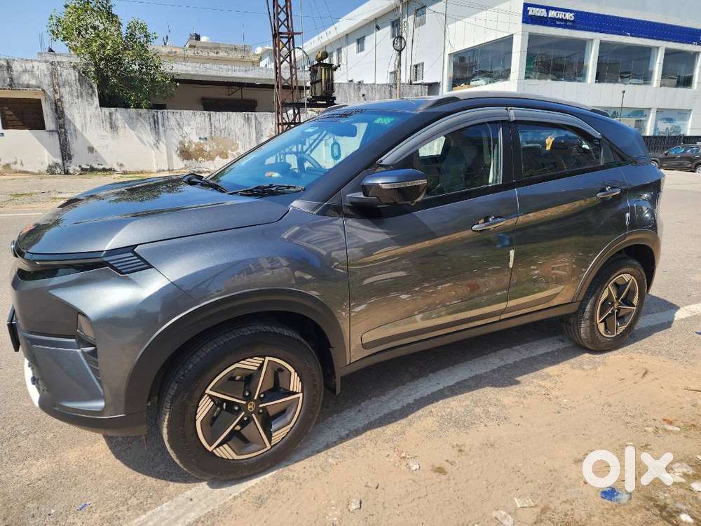 Tata Nexon Creative+1.2 Manual Petrol Daytona Grey
