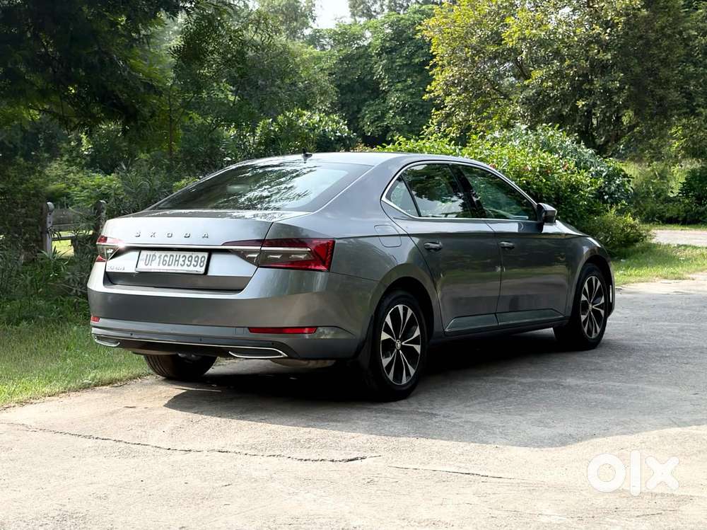 Skoda Superb 2.0 L&k Tsi At, 2022, Petrol