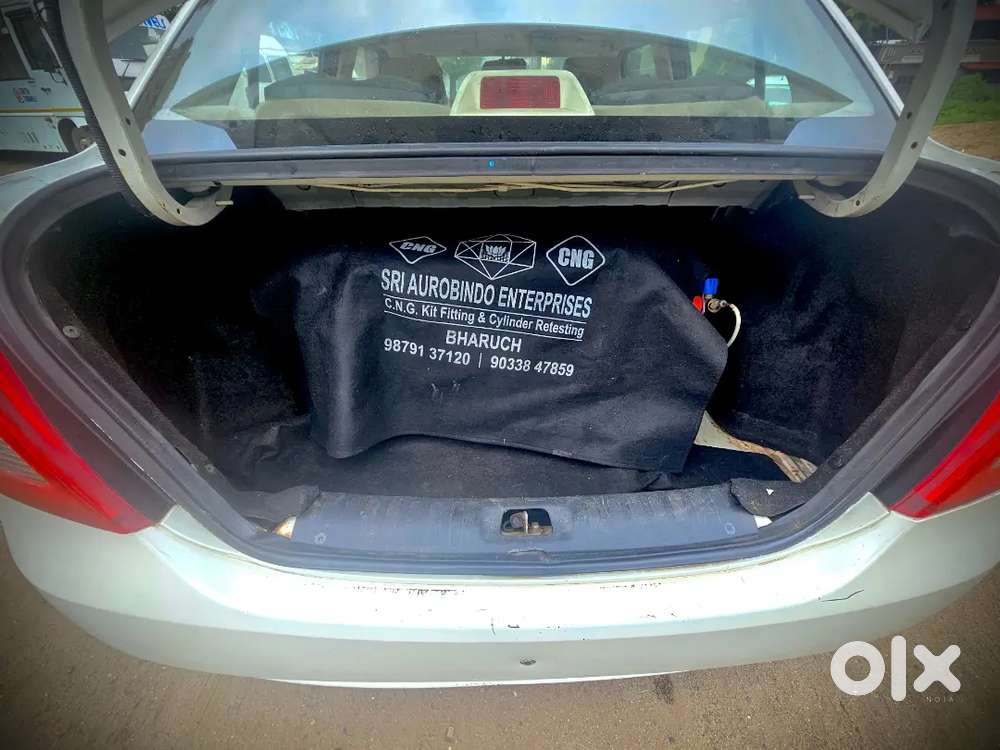 Maruti Suzuki Swift Dzire 2014 Cng & Hybrids 81000 Km Driven