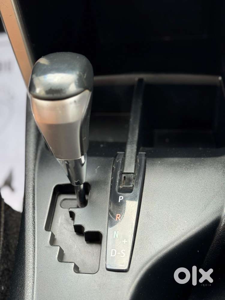 Toyota Innova Crysta 2.8z Automatic, 2016, Diesel