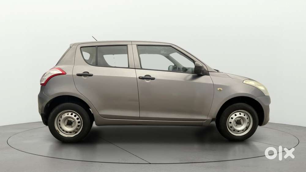 Maruti Suzuki Swift 1.2 Lxi (o), 2015, Petrol