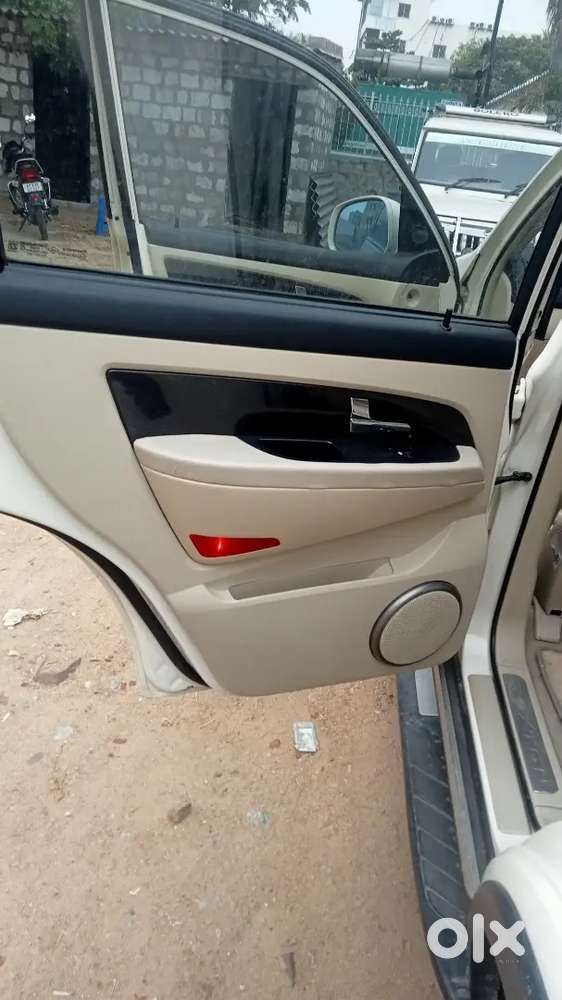 Mahindra Rexton Diesel 2016