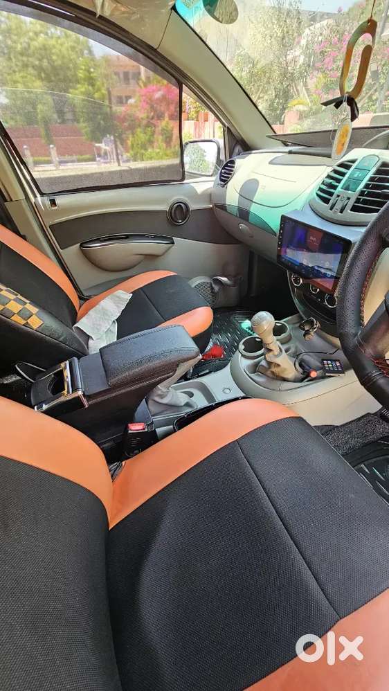 Mahindra Nuvosport 2016