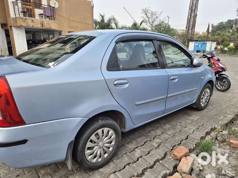 Toyota Etios 2011 Petrol Well Maintained