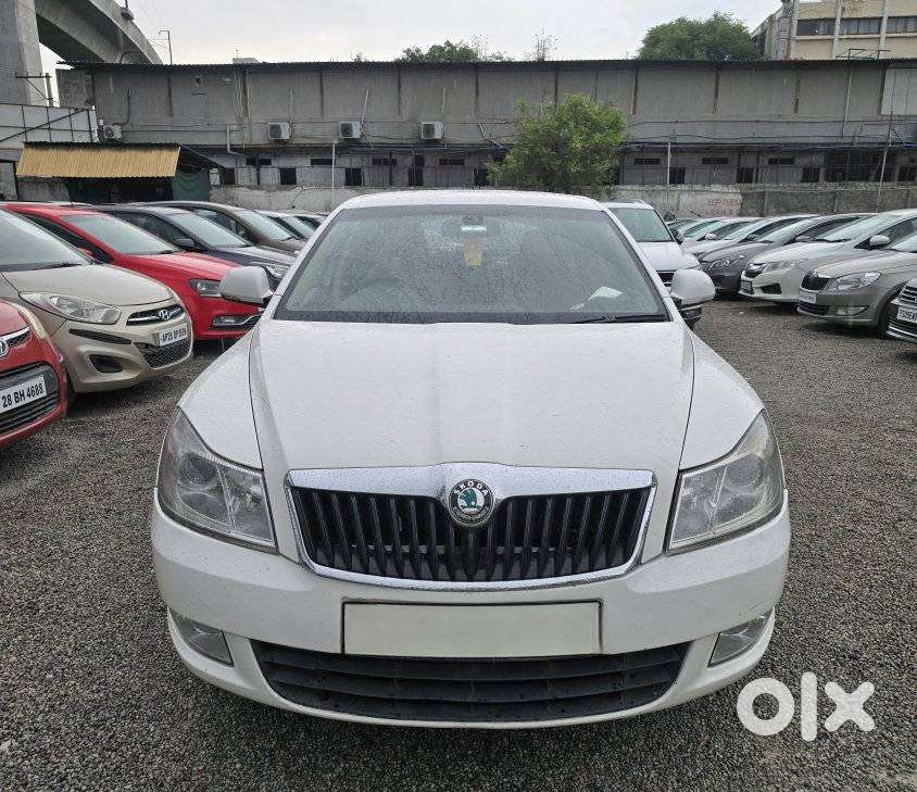 Skoda Laura 2.0 Elegance Tdi Cr, 2011, Diesel