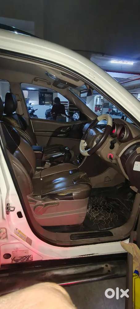 Mahindra Xuv500,dealer,cars24 And Spinny Don't Message