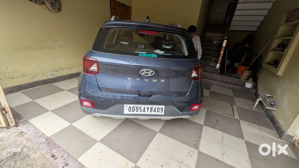 Hyundai Venue 2020 Petrol Well Maintained