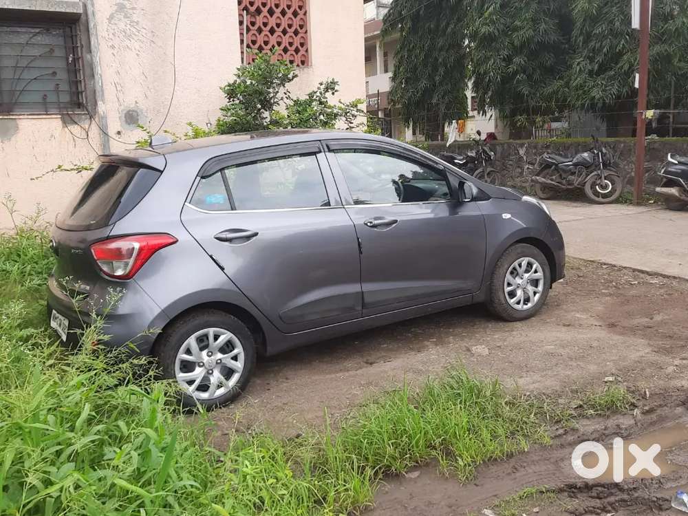 Hyundai Grand I10 2018 Petrol 70000 Km Driven