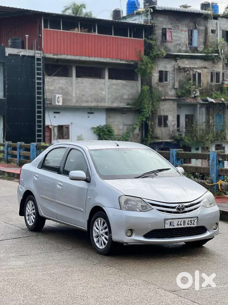 Toyota Etios 2012 Diesel 136000 Km Driven