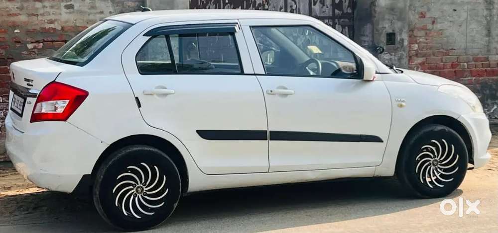Maruti Suzuki Dzire 2015 Diesel 100000 Km Driven.