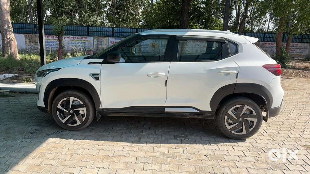 Nissan Magnite 2023 Petrol Well Maintained