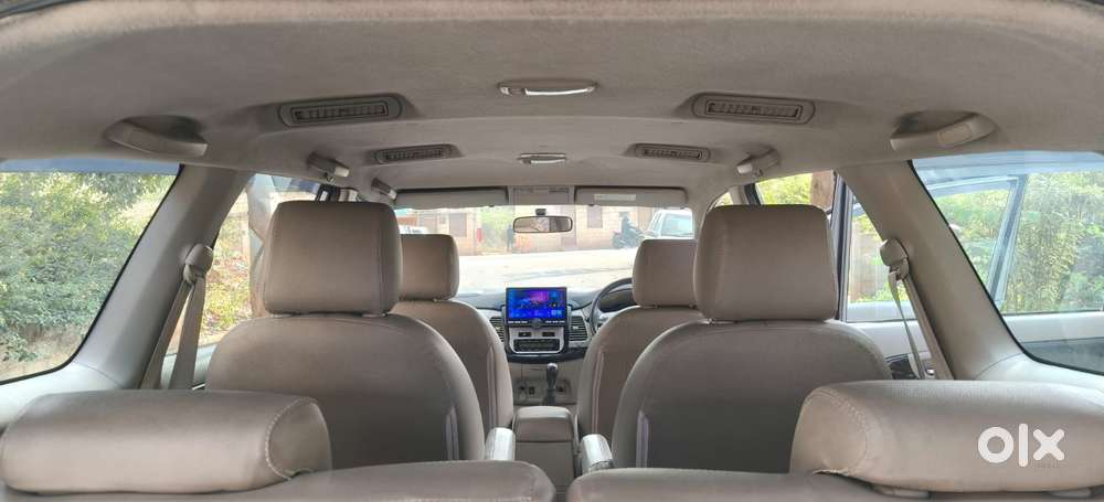 Toyota Innova 2.5 Zx 7 Str Bs-iv, 2014, Diesel