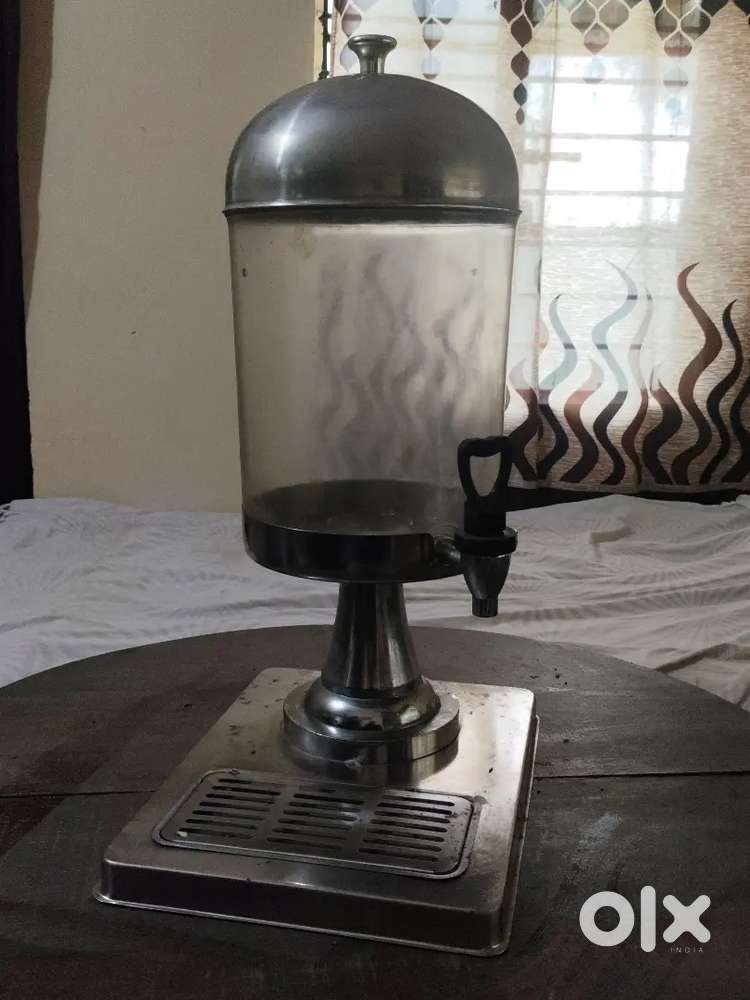 Pani puri dispenser