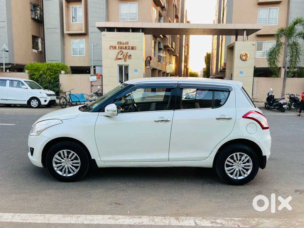 Maruti Suzuki Swift Vxi + Manual, 2013, Petrol