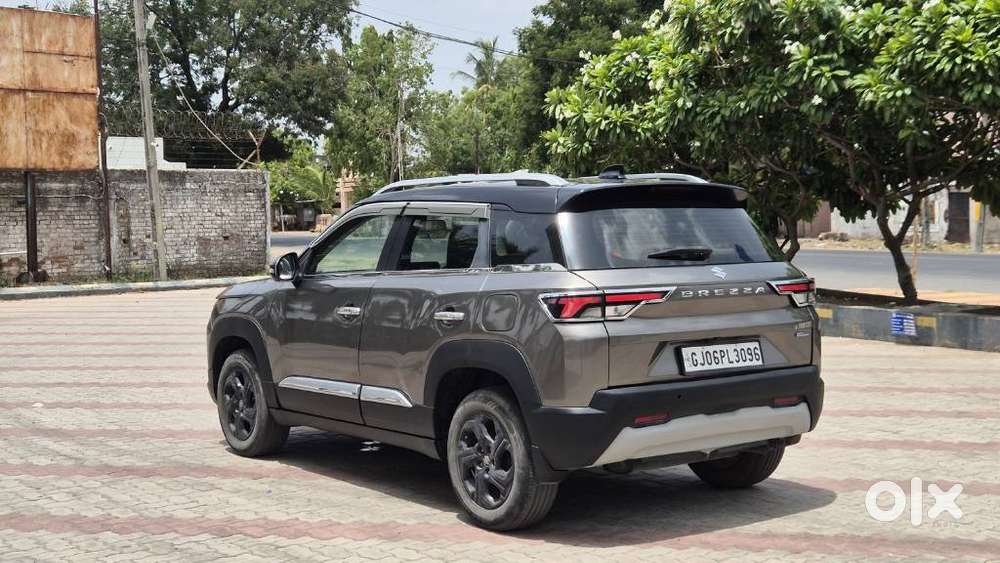 Maruti Suzuki Brezza 1.5 Zxi Smart Hybrid Dual Tone, 2023, Petrol