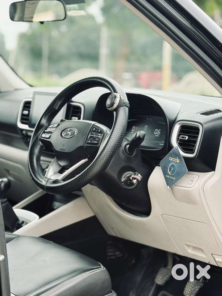 Hyundai Venue S 1.2 Petrol, 2023, Petrol
