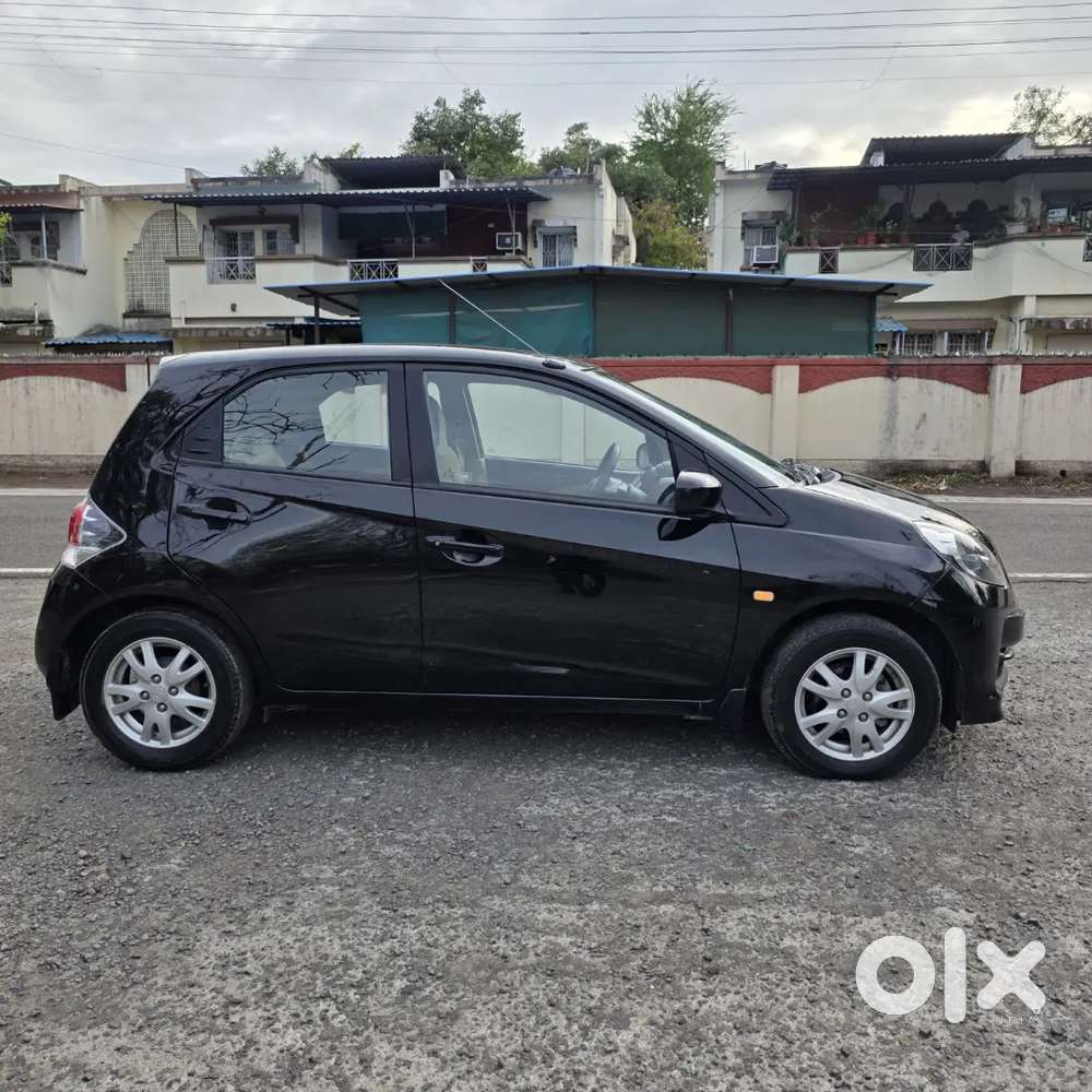 Honda Brio Vx 2016 Petrol Top Variant.