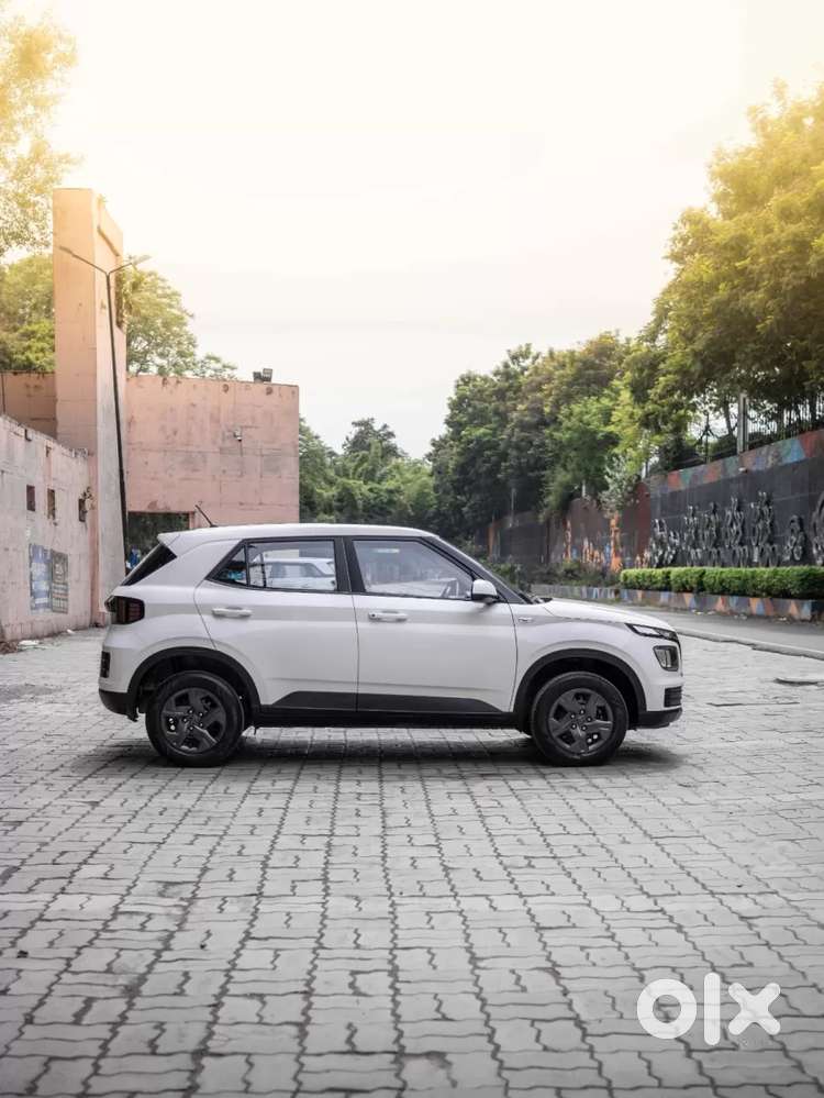 Hyundai Venue E 1.2 Petrol, 2024, Petrol