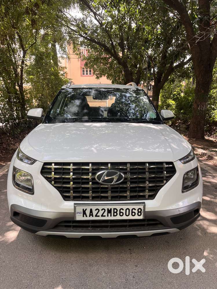 Hyundai Venue 1.2 S Plus, 2019, Petrol