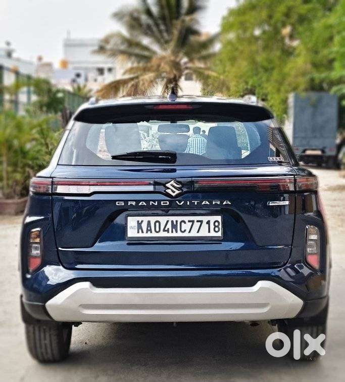Maruti Suzuki Grand Vitara 1.5 Alpha Smart Hybrid At, 2023, Petrol