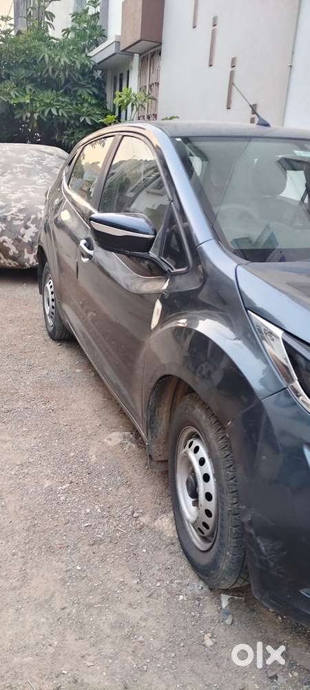 Tata Altroz Petrol Well Maintained
