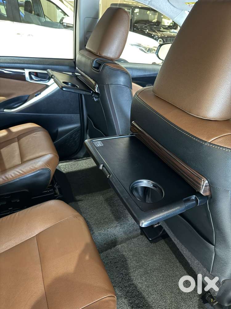 Toyota Innova Crysta 2.8 Zx At 7 Seater, 2018, Diesel