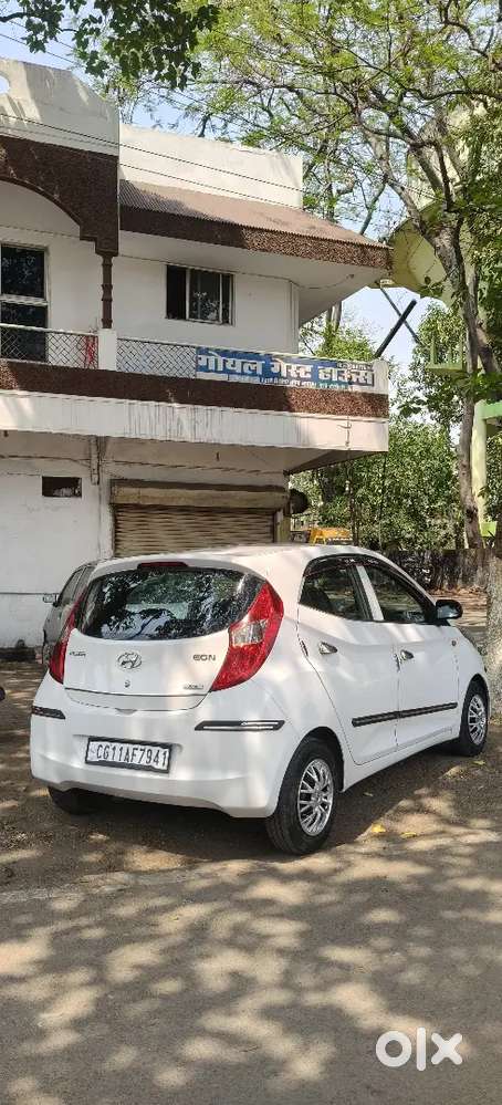 Hyundai Eon 2016 Petrol Well Maintained
