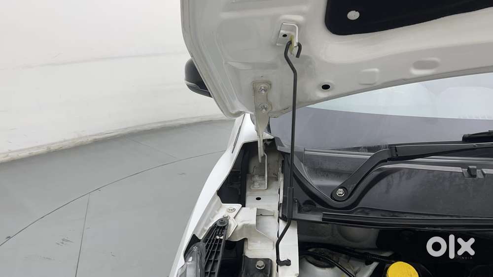 Nissan Magnite 1.0 Xv, 2021, Petrol