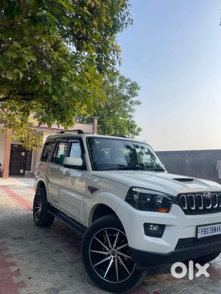 Mahindra Scorpio 2017 Hybrid