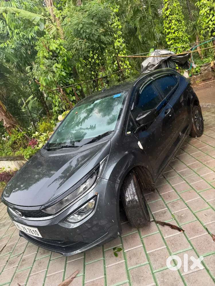 Tata Altroz Low Km
