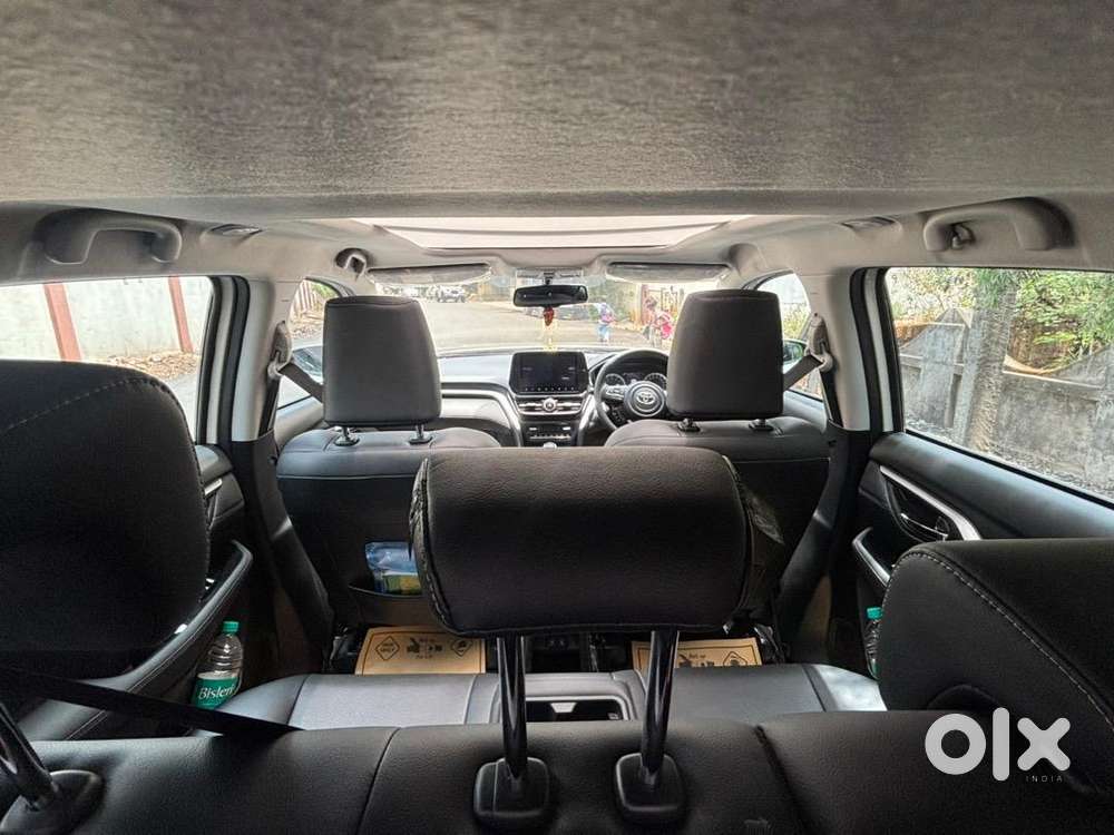 Toyota Urban Cruiser Hyryder 2024 Petrol 22000 Km Driven